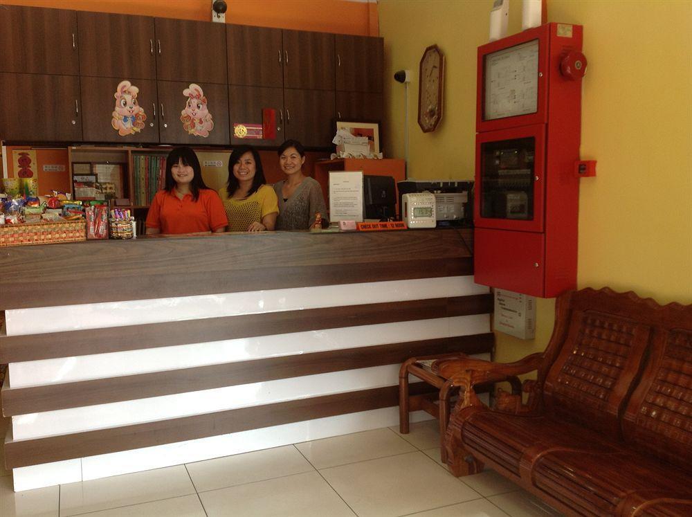 Hotel Traveller Kota Kinabalu Extérieur photo
