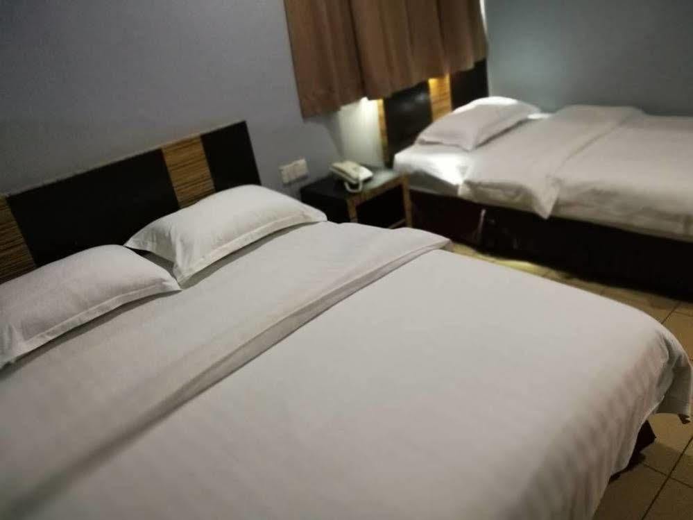 Hotel Traveller Kota Kinabalu Extérieur photo